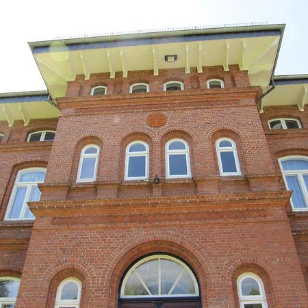 Haus Im Park Apartment Wesselburen Екстериор снимка