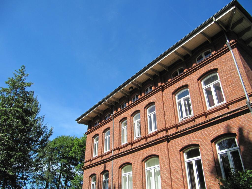 Haus Im Park Apartment Wesselburen Екстериор снимка