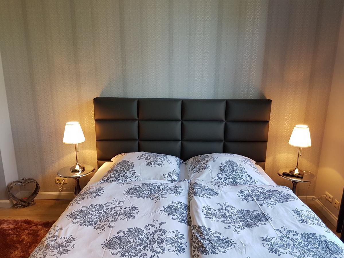 Haus Im Park Apartment Wesselburen Екстериор снимка