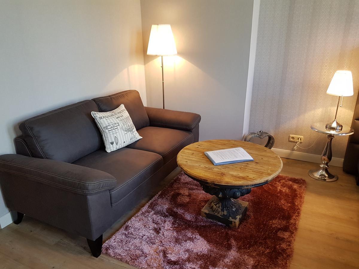 Haus Im Park Apartment Wesselburen Екстериор снимка
